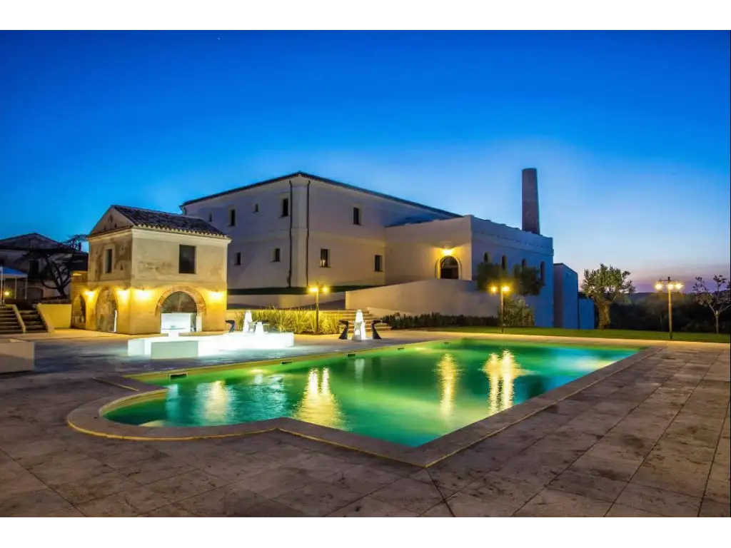 Borgo Saverona, caratteristico borgo per matrimoni con atmosfere autentiche e viste mozzafiato.